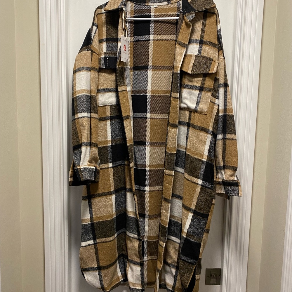 LONG BLACK AND GOLD SHACKET